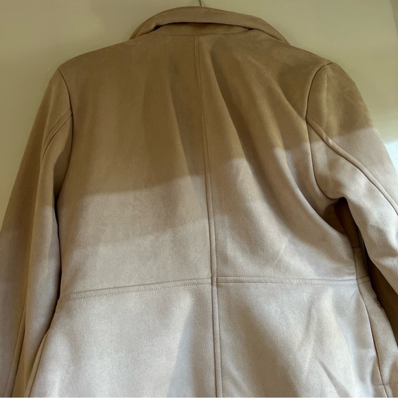 Pink Jacket - Picture 3 of 3